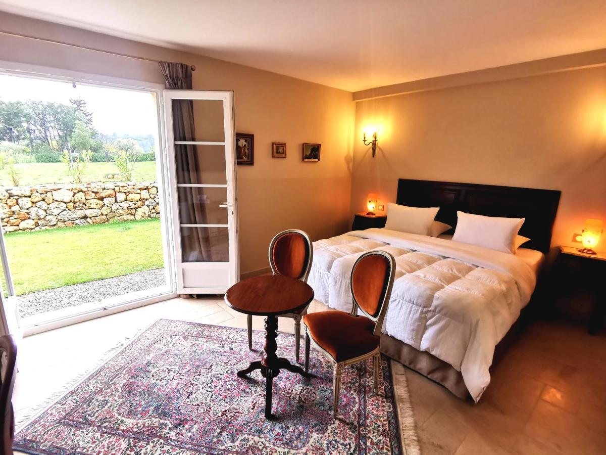 Domaine De La Chapelle Bed & Breakfast Lorgues Exterior photo